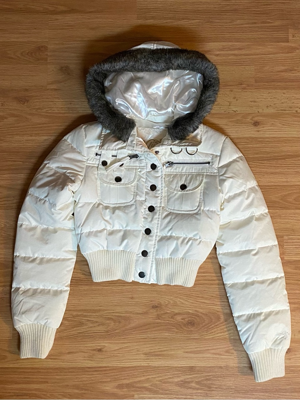 Brand New - Guess White Cropped Puffer Jacket with Faux-Fur Trim
